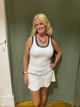 Load image into Gallery viewer, wave accent skort