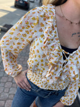Load image into Gallery viewer, Savanna Jane tie top