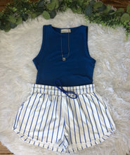 Load image into Gallery viewer, stripped shorts