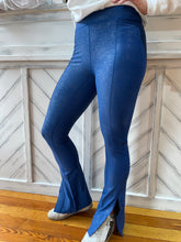 Load image into Gallery viewer, Foil printed slit leggings