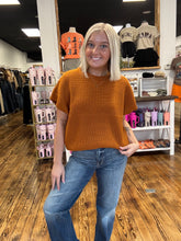 Load image into Gallery viewer, caramel short sleeve sweater