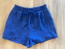 Load image into Gallery viewer, woven shorts