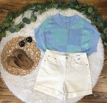 Load image into Gallery viewer, Judy blue white cuffed shorts
