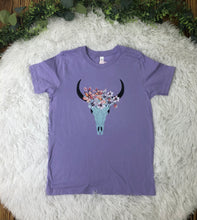 Load image into Gallery viewer, Flower bull skull T
