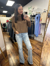 Load image into Gallery viewer, Judy Blue MR vintage wash bootcut w/ destroy hem
