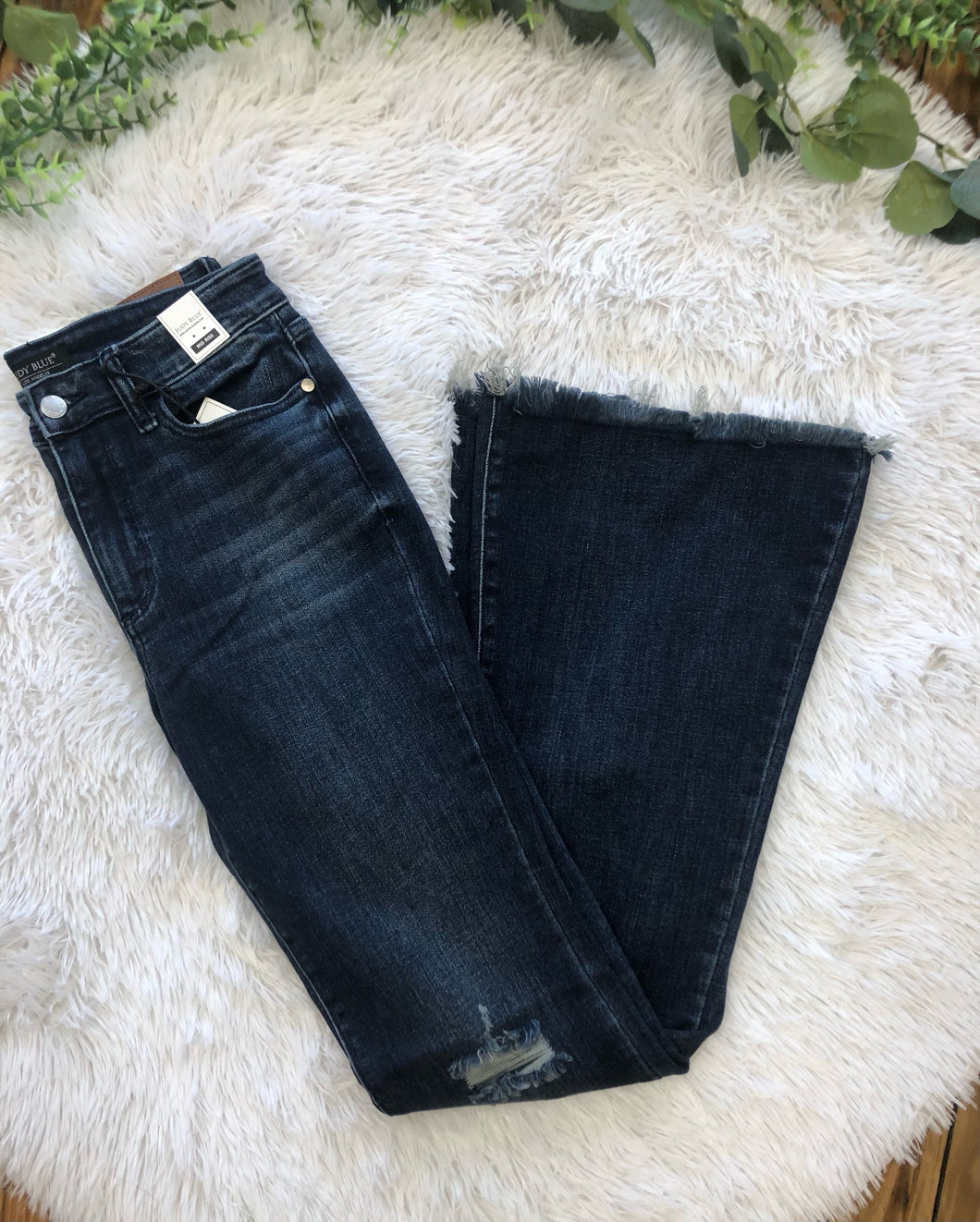 Judy Blue MR flare destroy+frey hem